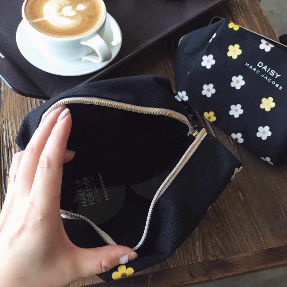 New Marc Jacob Pouch Luxury Cosmetics Twenties Wom