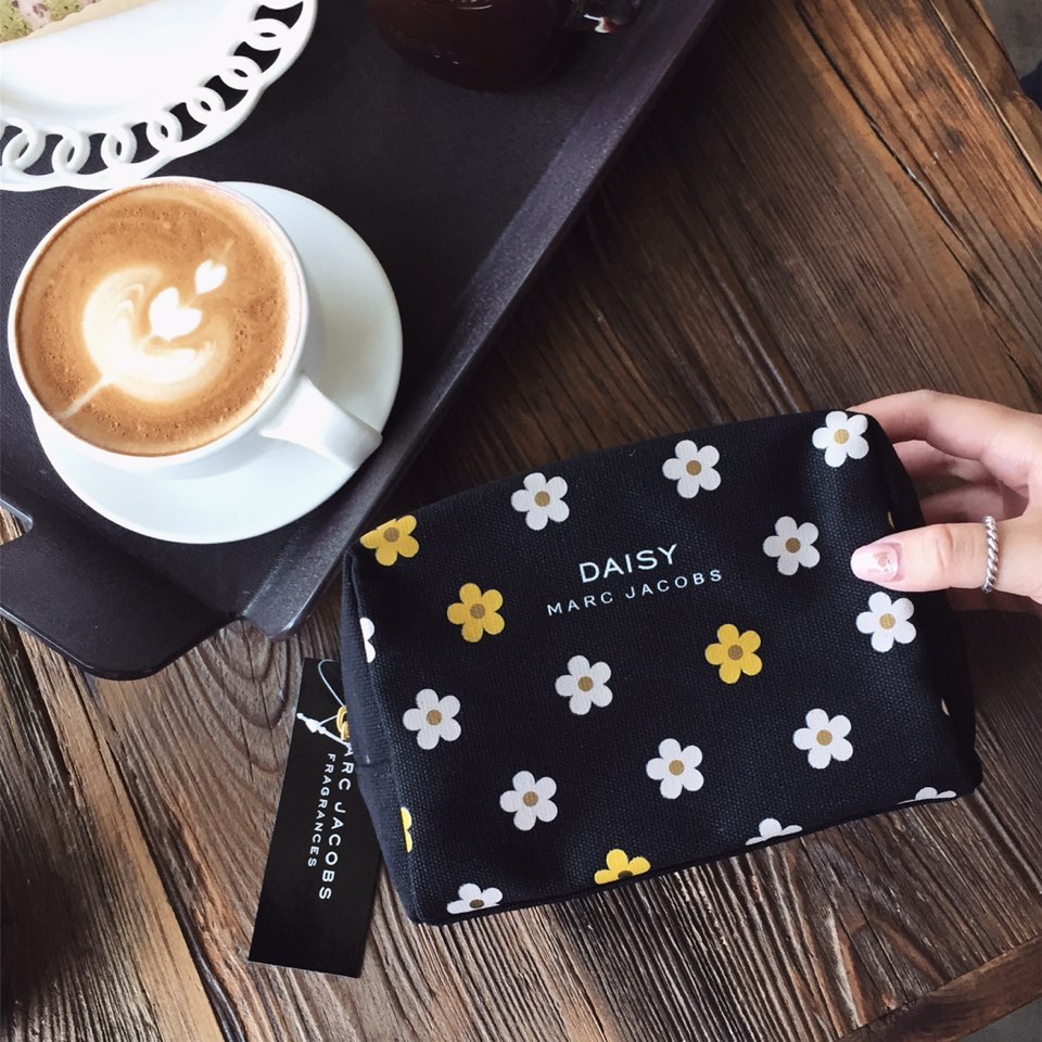 New Marc Jacob Pouch Luxury Cosmetics Twenties Wom