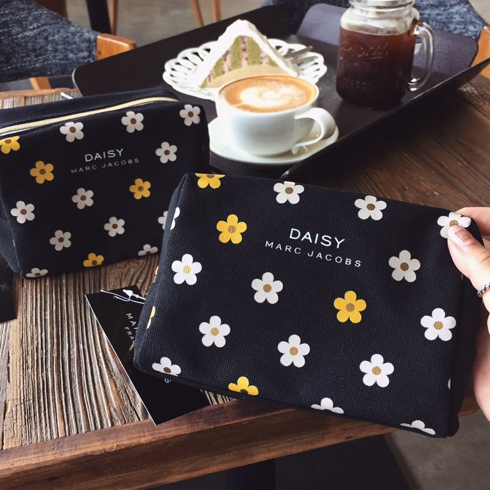 New Marc Jacob Pouch Luxury Cosmetics Twenties Wom