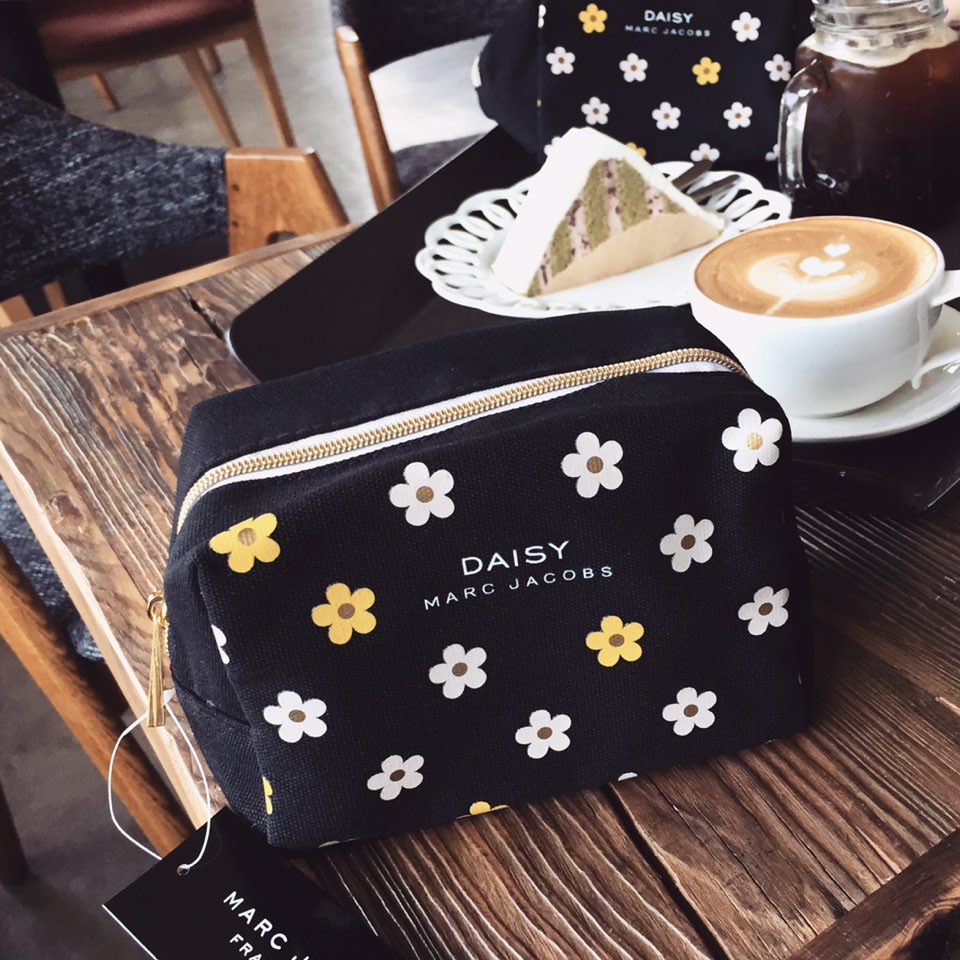 New Marc Jacob Pouch Luxury Cosmetics Twenties Wom