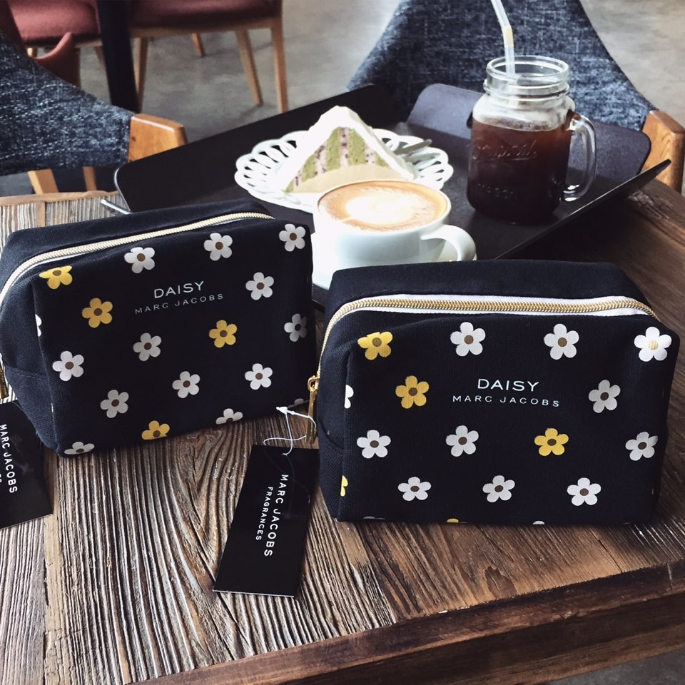 New Marc Jacob Pouch Luxury Cosmetics Twenties Wom