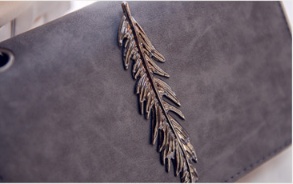 New Wonder Black Feather Point Chain Mini Cross Ba