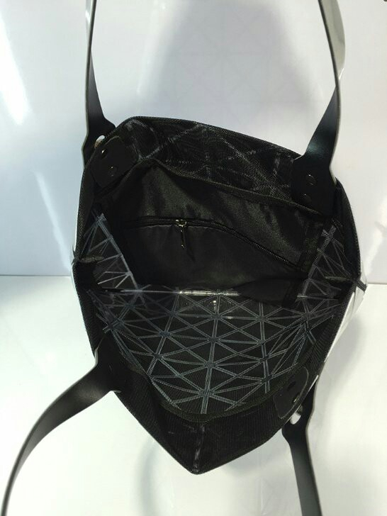 On the day of importation Glossy Lucent Cube bag 3