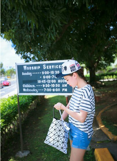 On the day of importation Glossy Lucent Cube bag 3