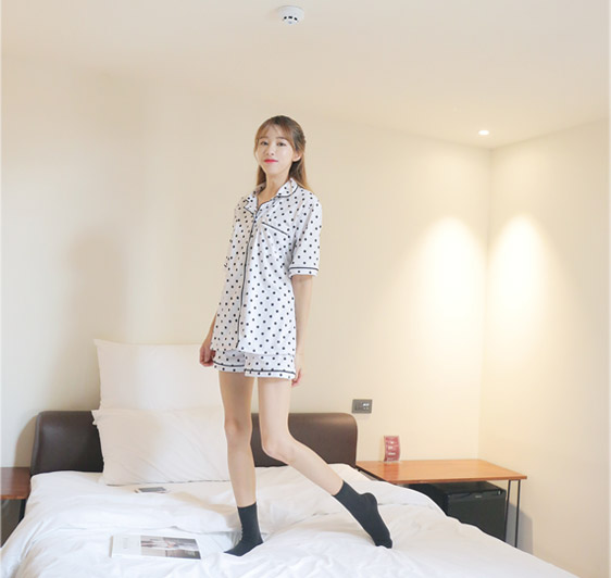 New White dot short-sleeved pajamas set pajamas su