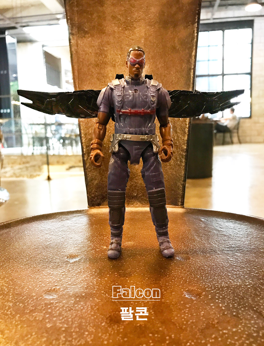 Civil War Movie Hero Figures Separate Marvel Capta