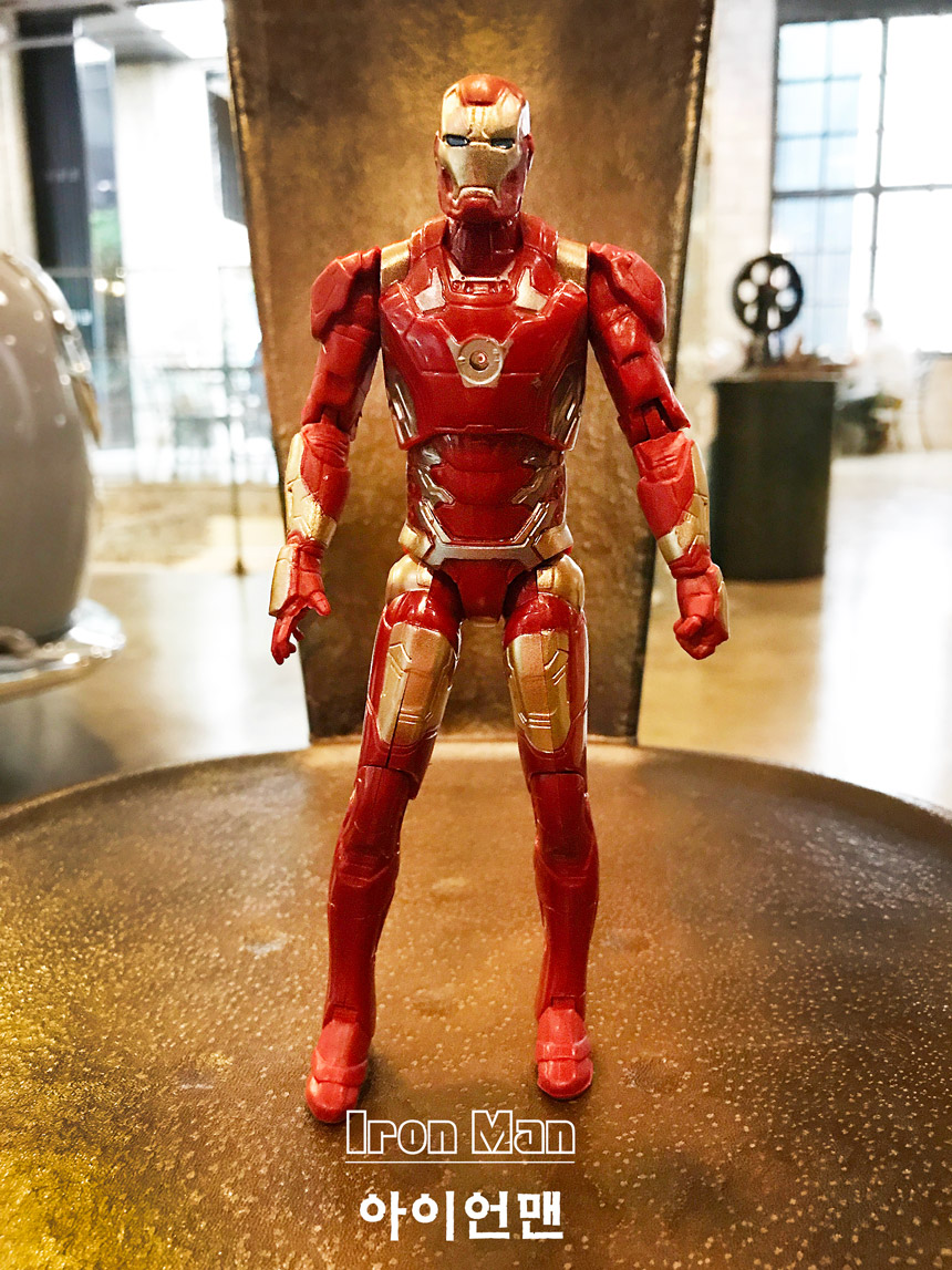 Civil War Movie Hero Figures Separate Marvel Capta