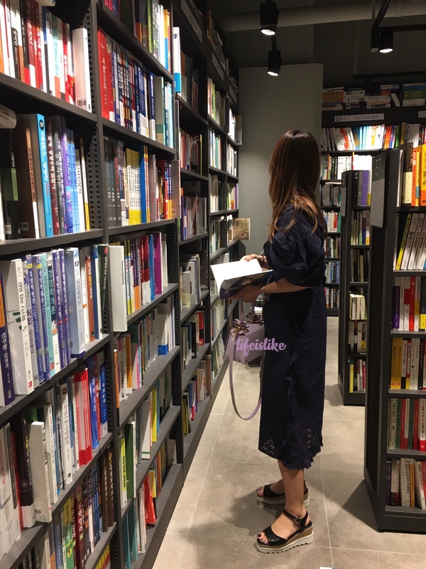 New 2color Stella Wedge Sandals Platform Life Is L