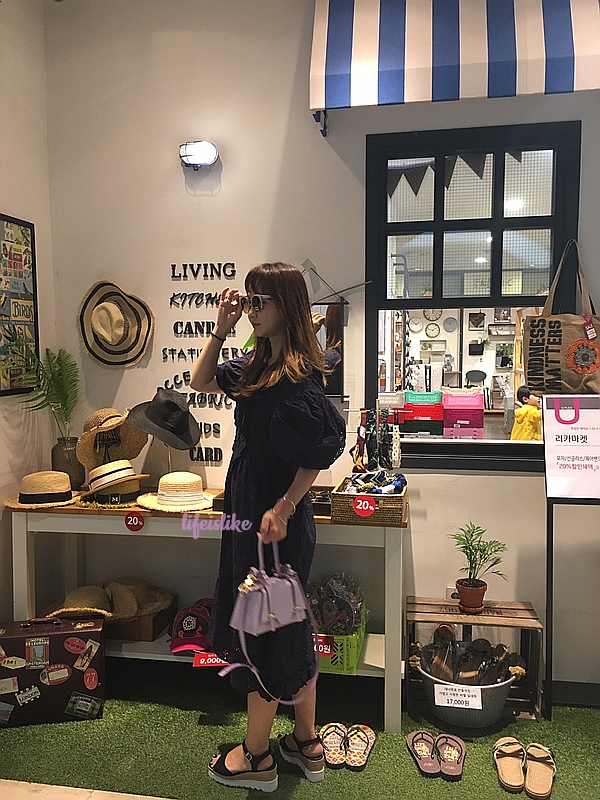 New 2color Stella Wedge Sandals Platform Life Is L