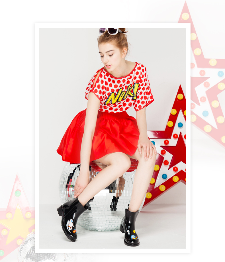 Three types of rain boots Women's boots Childre