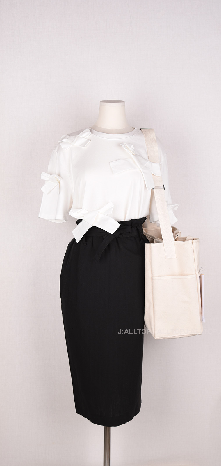 New Women's Bags Black Label Canvas Square Back