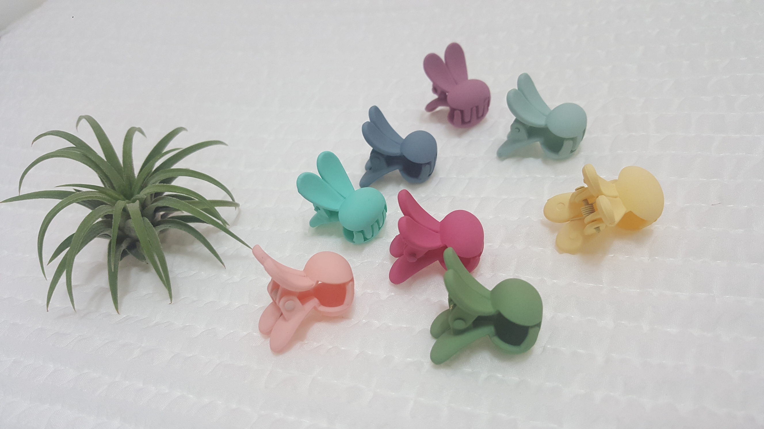 New Mickey Bunny crown tongue pin crown bunny cute