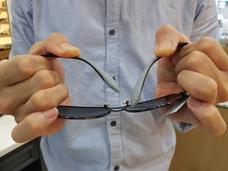 NEW FASHION SUNGLASSES OPERATING LASER LASIK SURGI