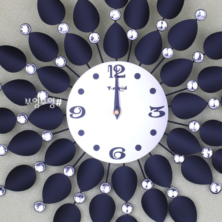 Nordic Black Petal Wall Clock Beautiful interior G