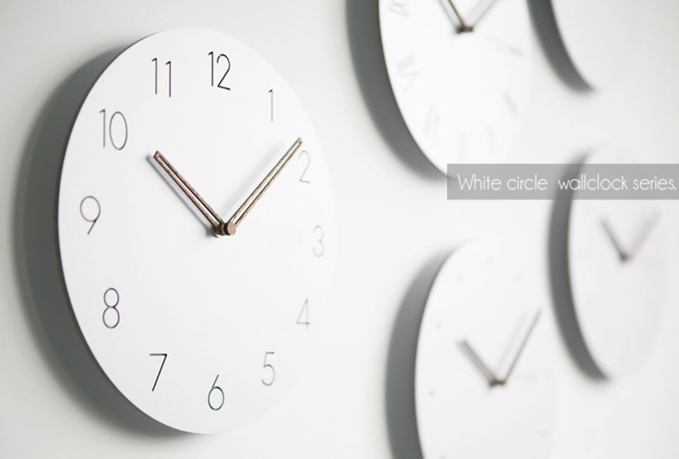 White wall interior design silent wall clock with 