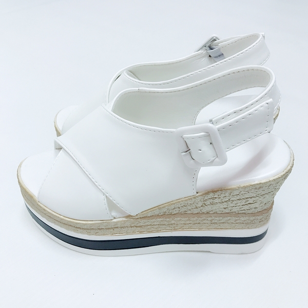 New Lightweight and comfortable X-line wedge sanda