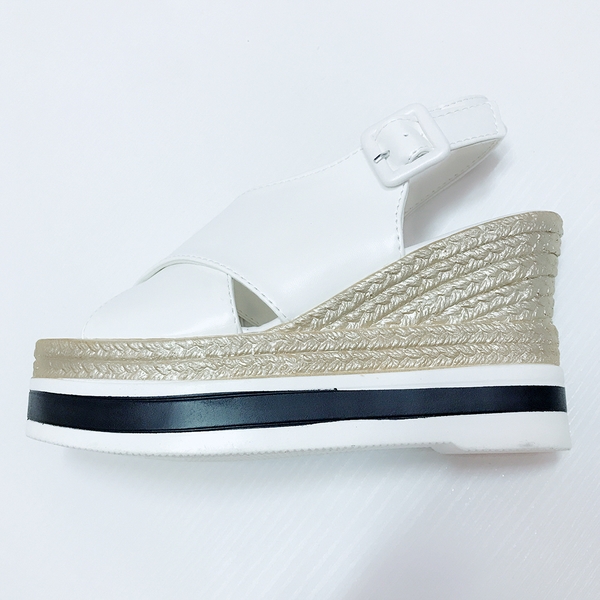 New Lightweight and comfortable X-line wedge sanda