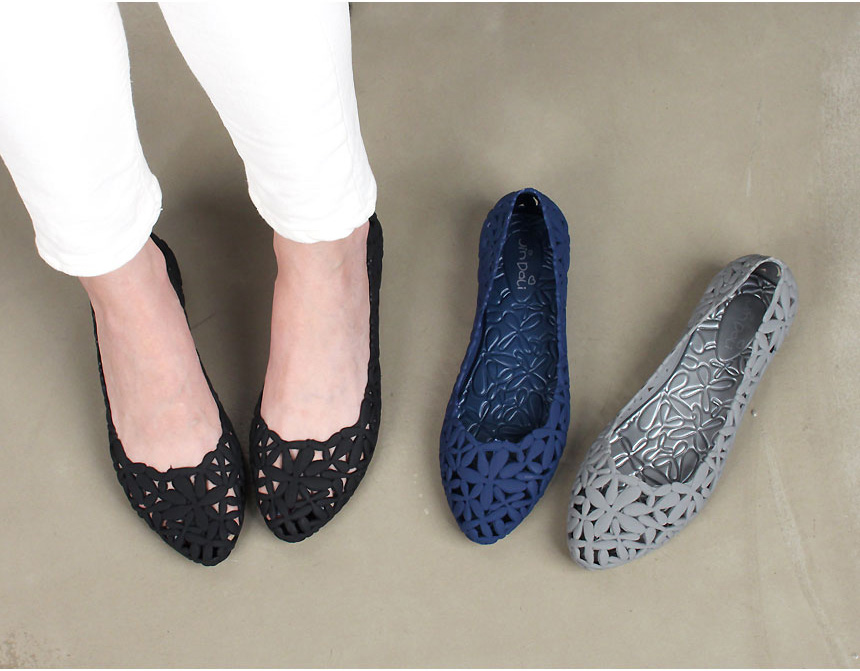 NEW WOMEN JELLY SHOES Punching flat jelly shoes Su