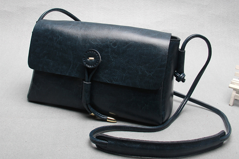 New Natural Cowhide Antique Mini Cross Back Women&