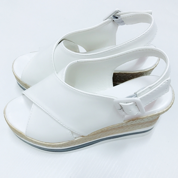 New Lightweight and comfortable X-line wedge sanda