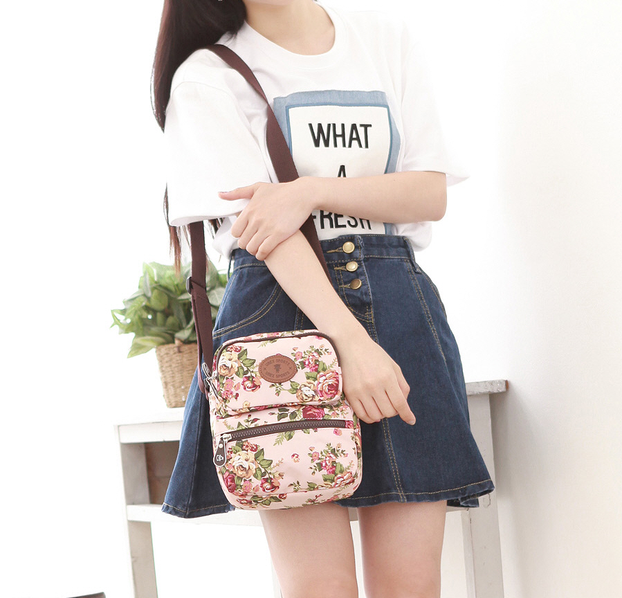 New floral mini cross back Travel light student va