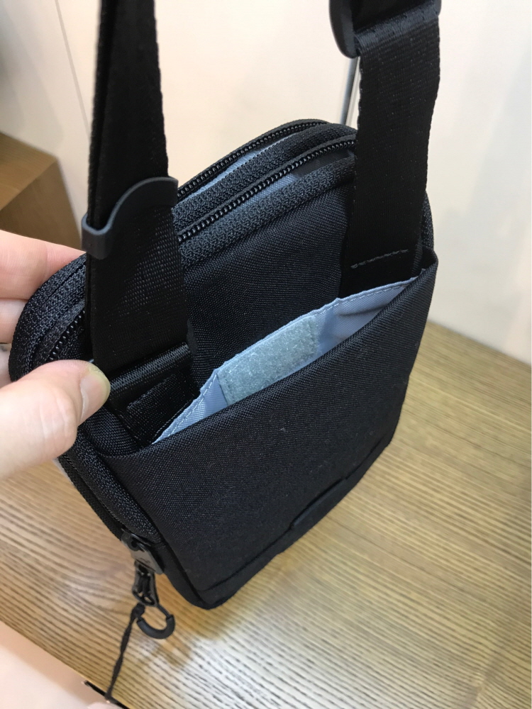 New Kangol keeper cross back mini black CB3054BK