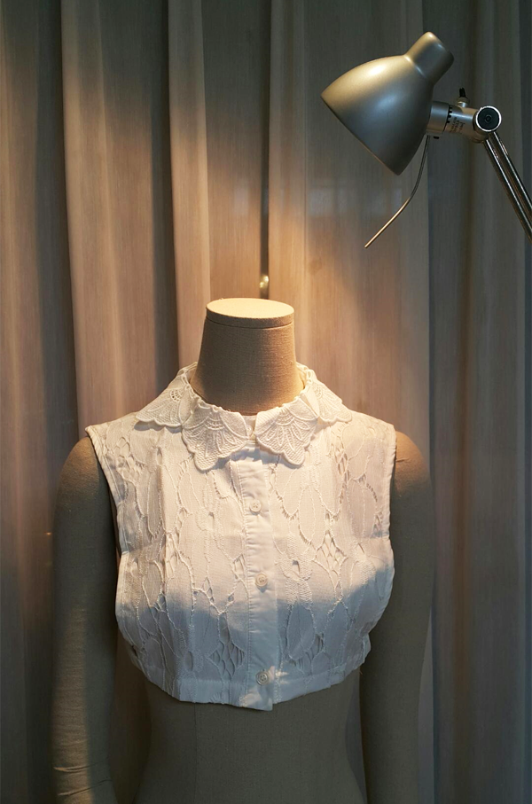 Lace neck cape collar blouse lace cape collar