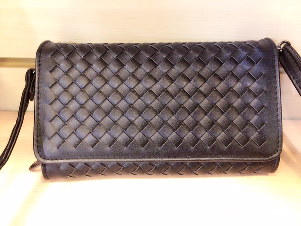 New mouthed + same day Bottega purse-shaped mini c