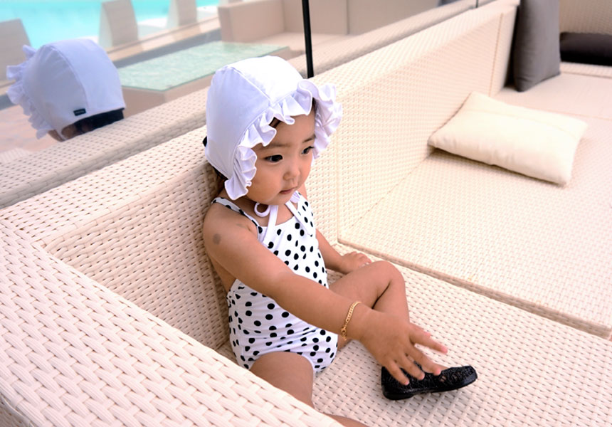 Baby hat newborn faucet swimming baby baby 100 day