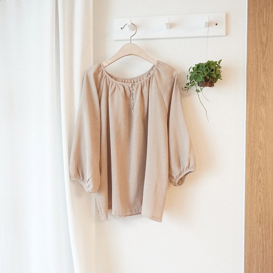 NEW FASHION LADY GIRL Blouse bean button summer bl