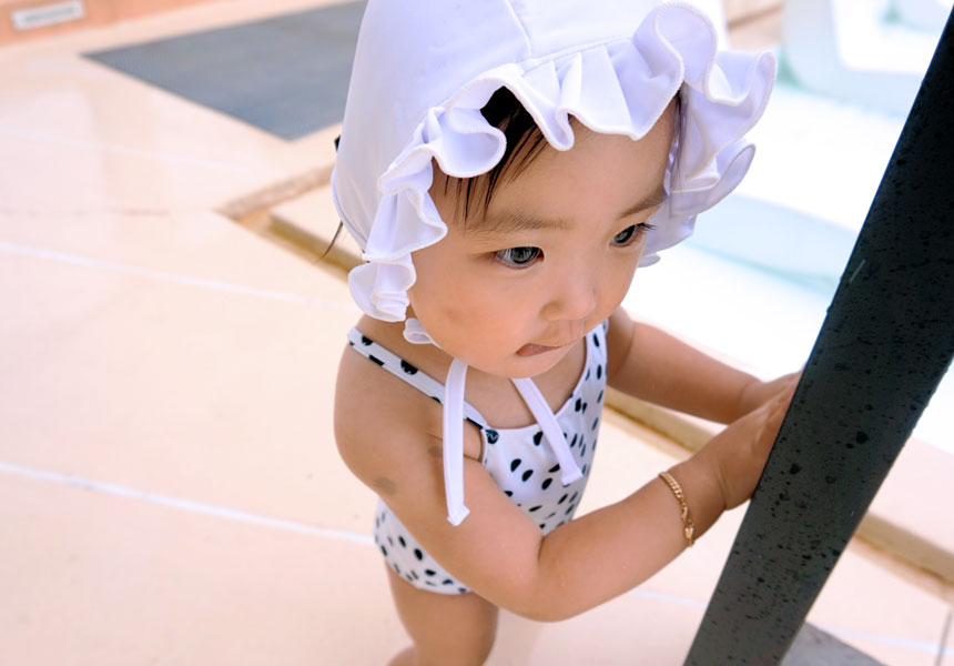 Baby hat newborn faucet swimming baby baby 100 day