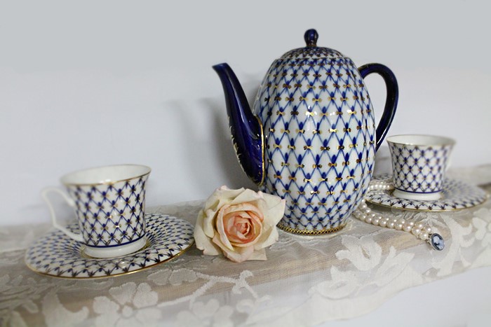 Yeca Lomonosov 9. Tulip Cobalt Net Coffee Pot 1200
