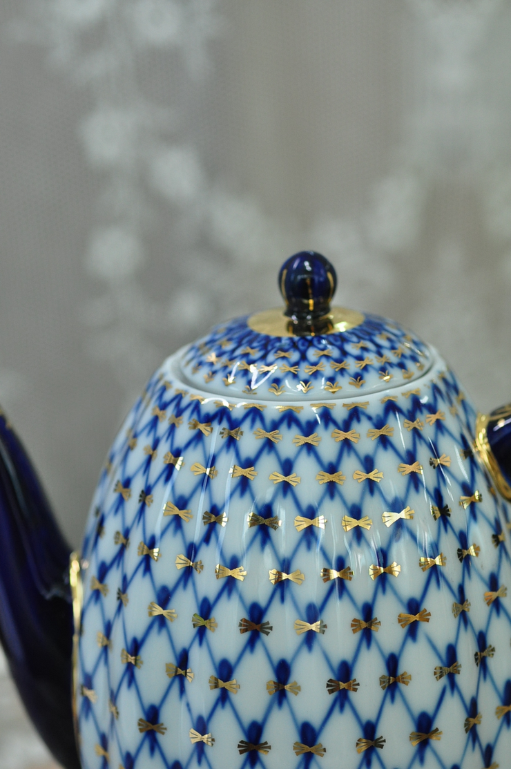 Yeca Lomonosov 9. Tulip Cobalt Net Coffee Pot 1200