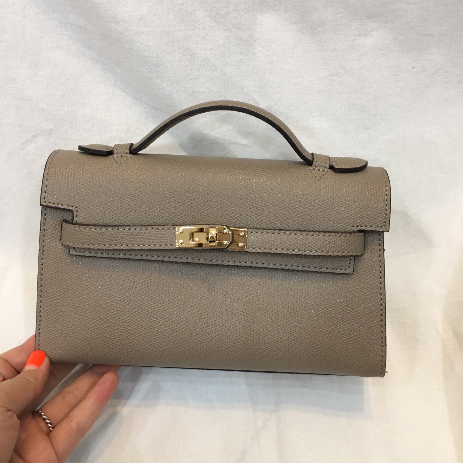 New Erumini Tote Cross Kelly Four seasons Chun Cho