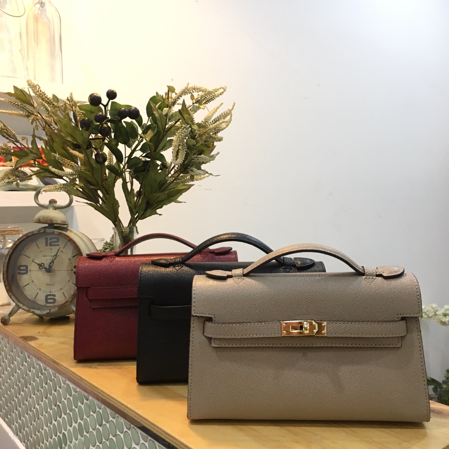 New Erumini Tote Cross Kelly Four seasons Chun Cho
