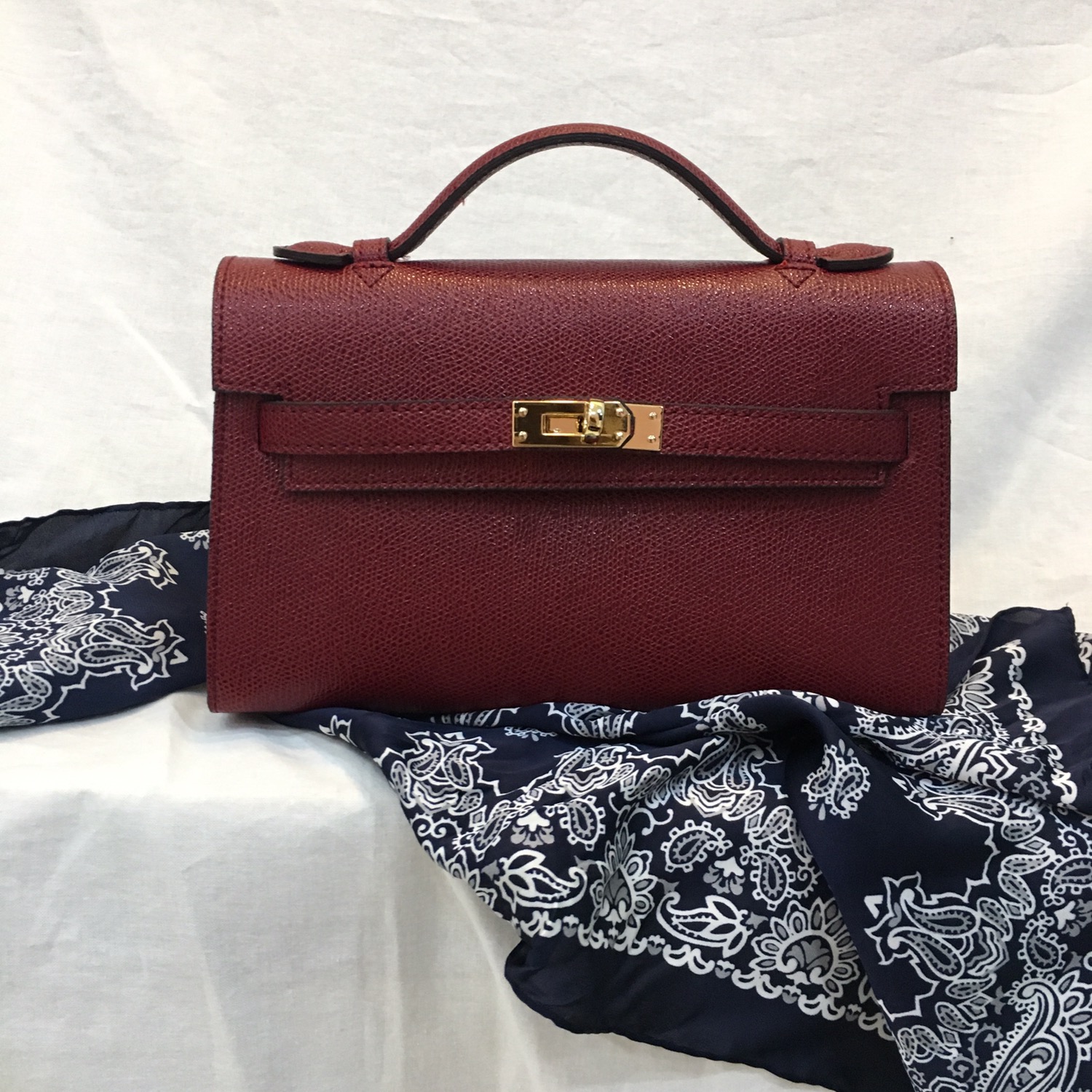 New Erumini Tote Cross Kelly Four seasons Chun Cho