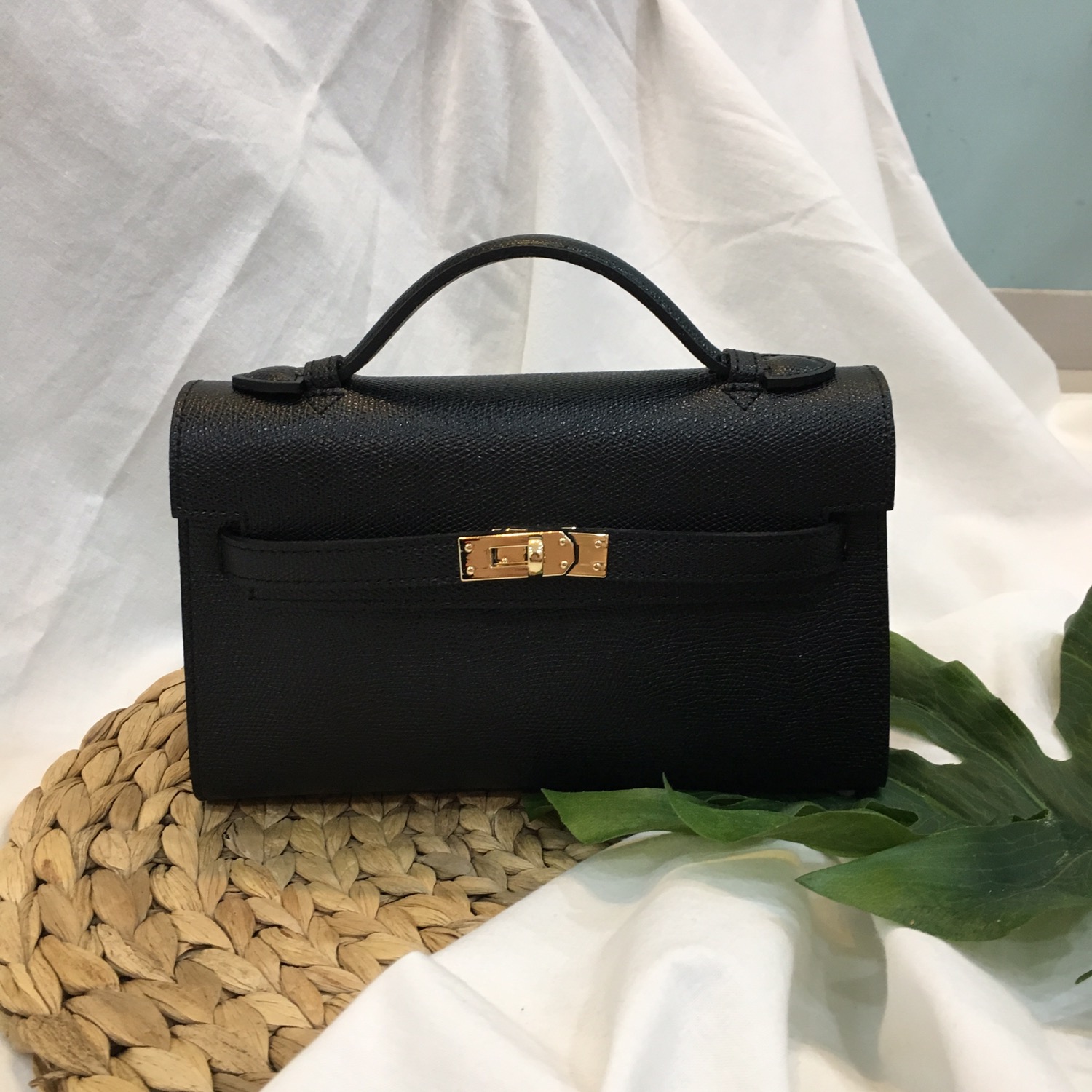 New Erumini Tote Cross Kelly Four seasons Chun Cho