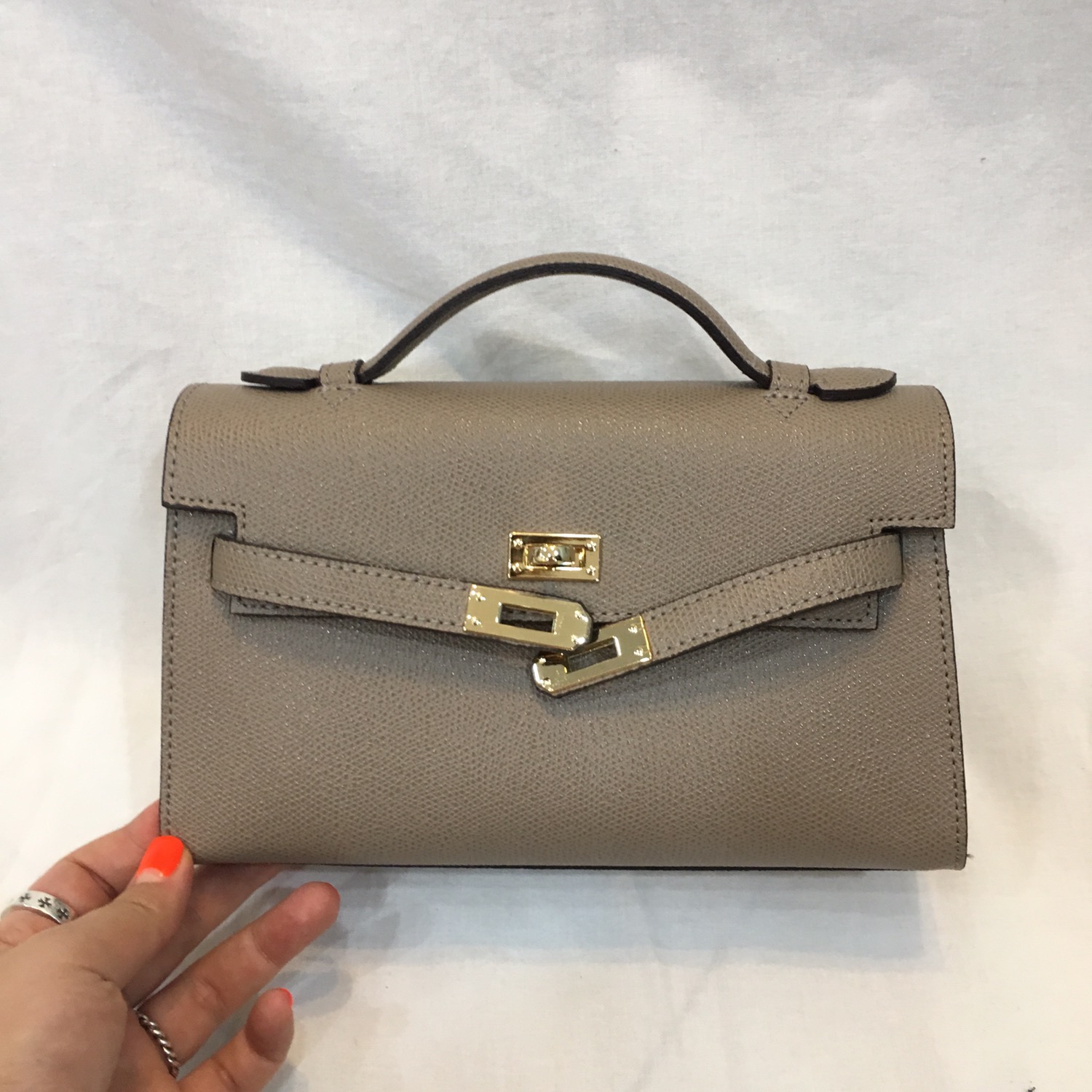 New Erumini Tote Cross Kelly Four seasons Chun Cho