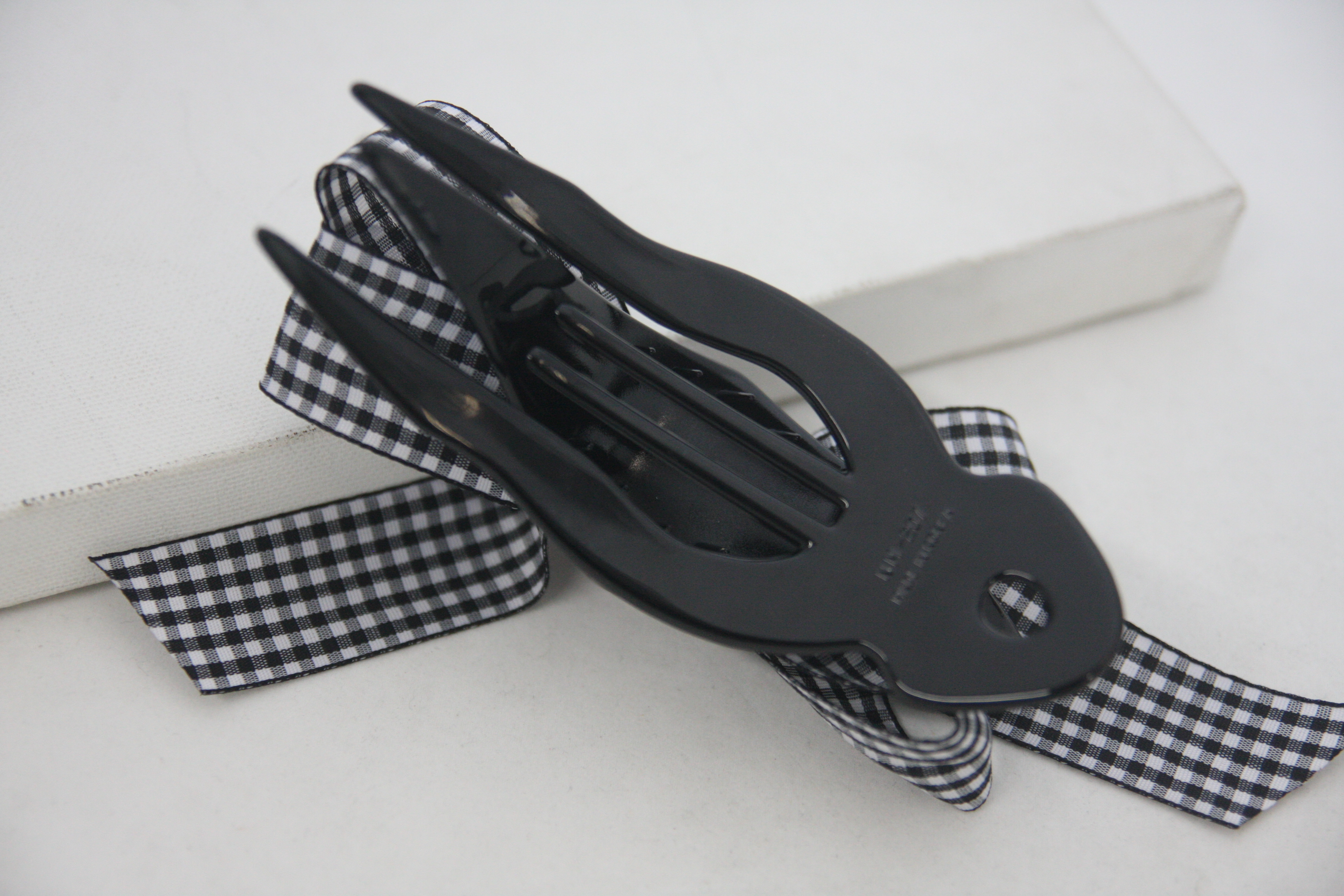 Check Wang Ribbon Head Tong Pin Hair