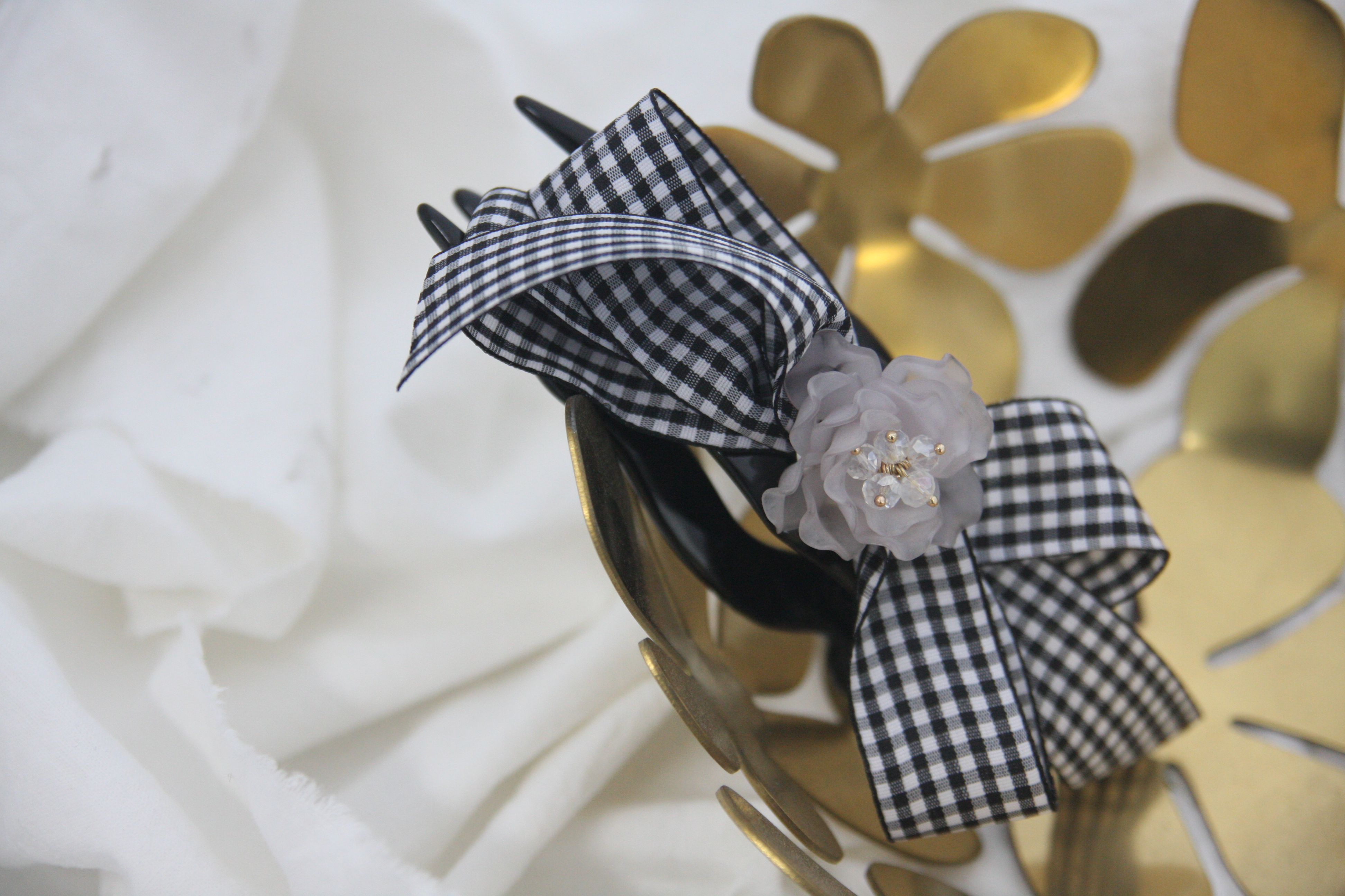 Check Wang Ribbon Head Tong Pin Hair