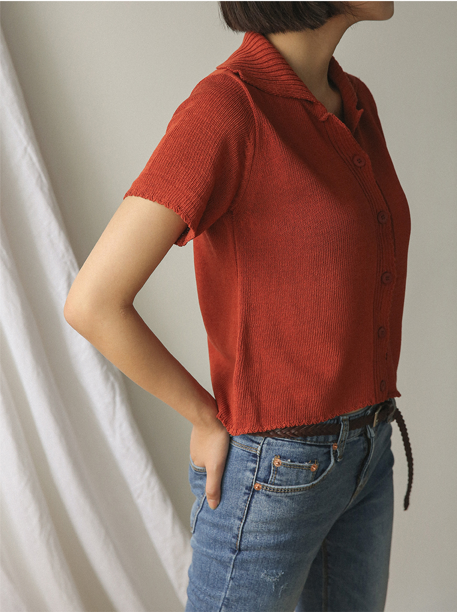 A neat classical woman's classic twill cowhide 