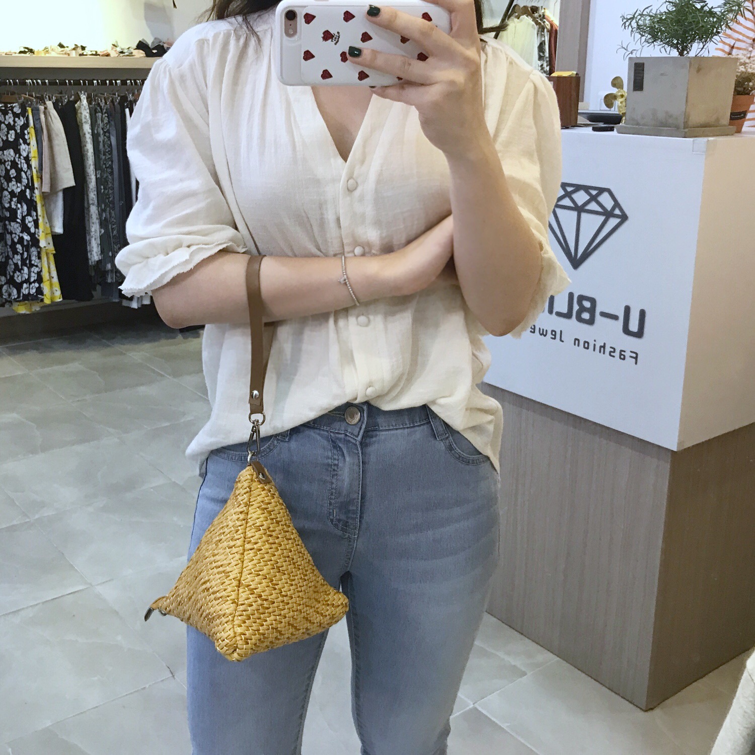 New Triangular Mini Ratan Cross Bag Utilized High 