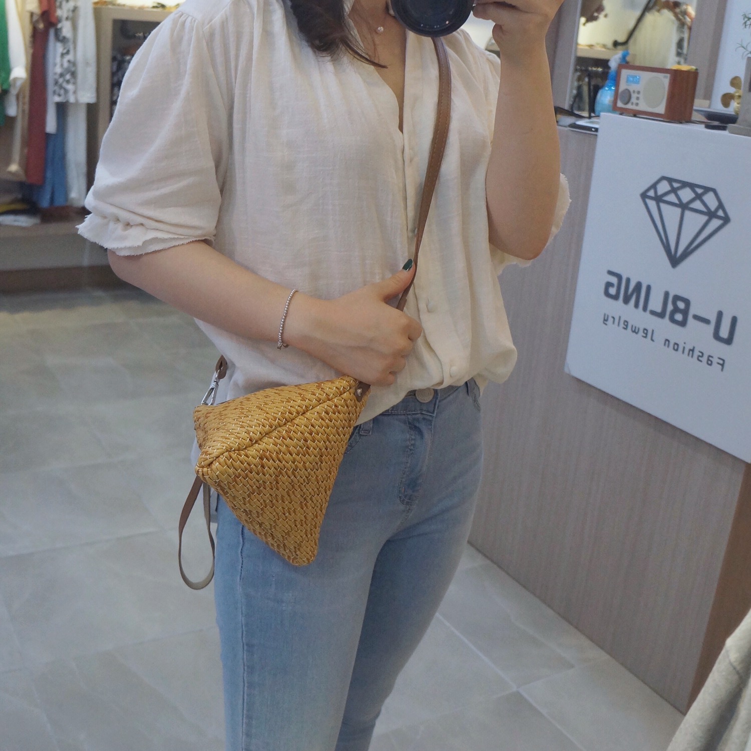 New Triangular Mini Ratan Cross Bag Utilized High 