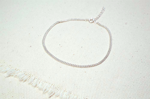 New Summer Look Silver 92.5 is a blushing innocent