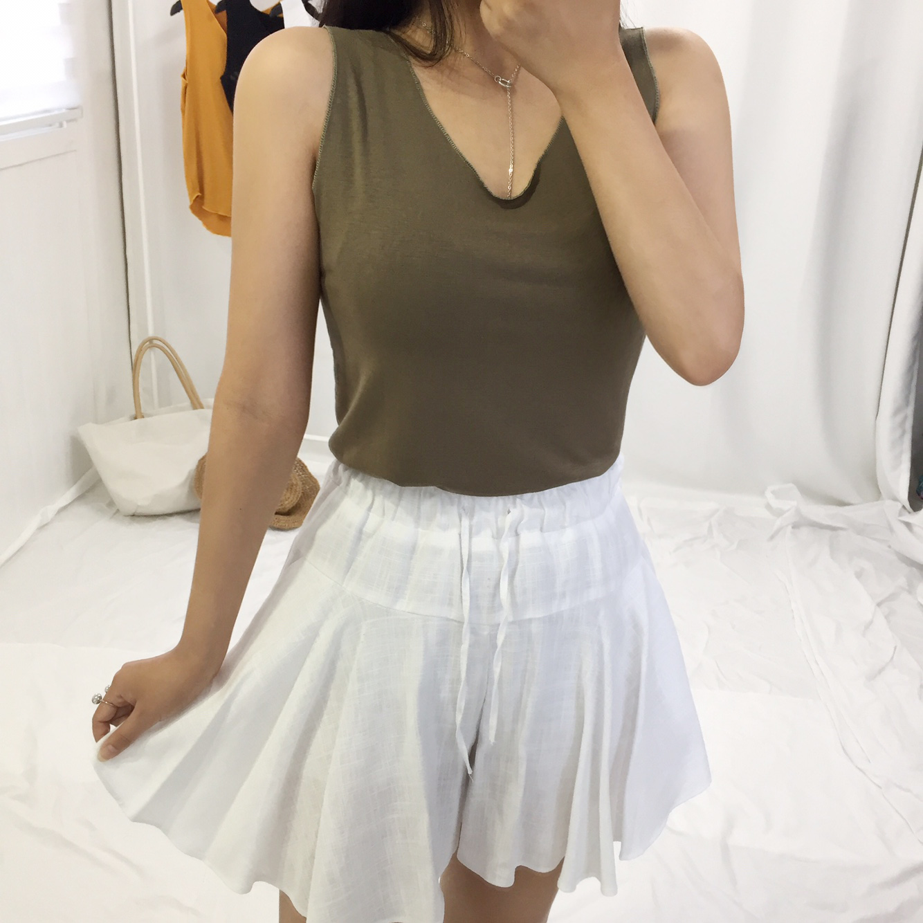 1 + 1 Flying Pussy Pretty slender nose coordinatio