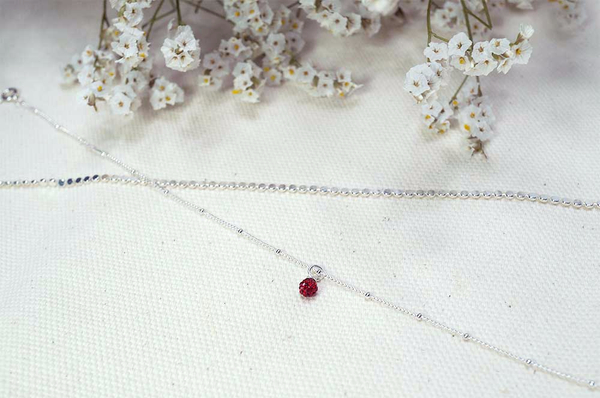 New Summer Look Silver 92.5 is a blushing innocent