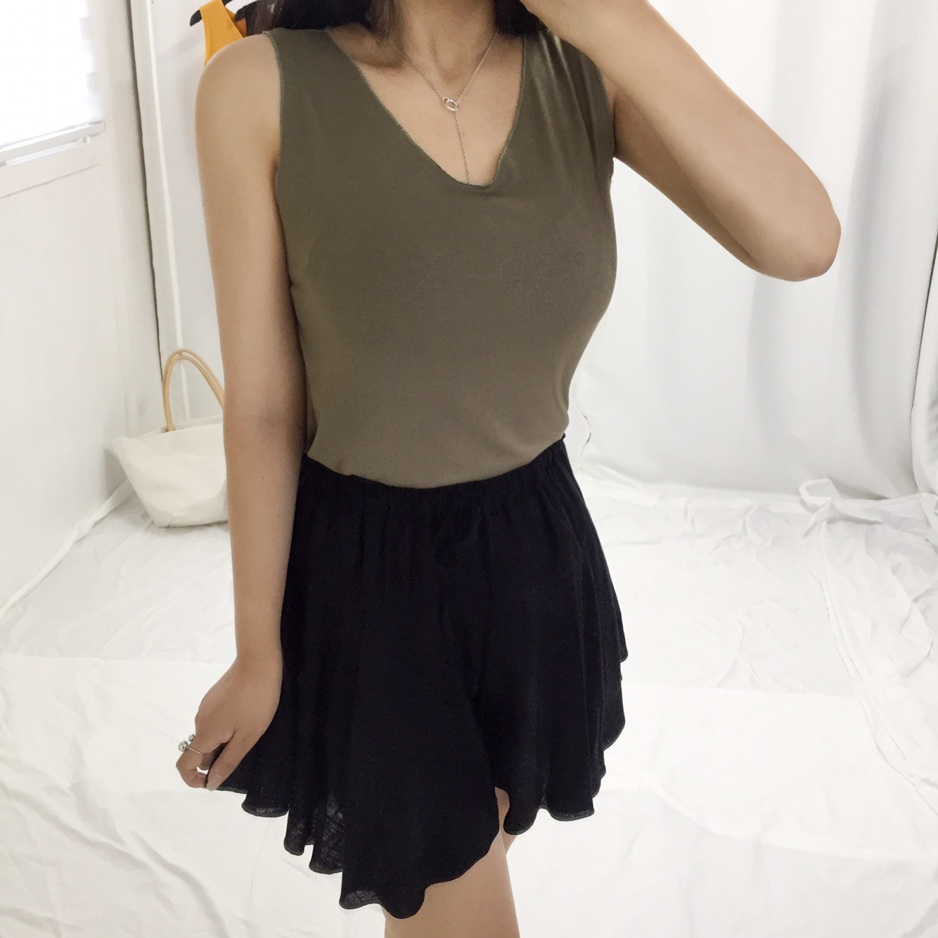 1 + 1 Flying Pussy Pretty slender nose coordinatio