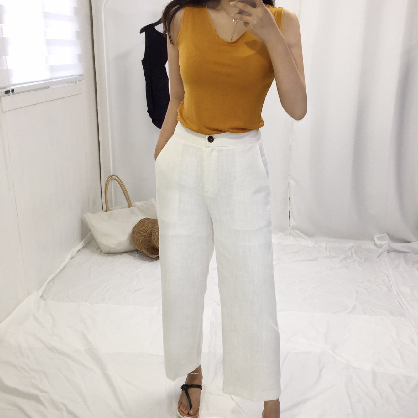 1 + 1 Flying Pussy Pretty slender nose coordinatio