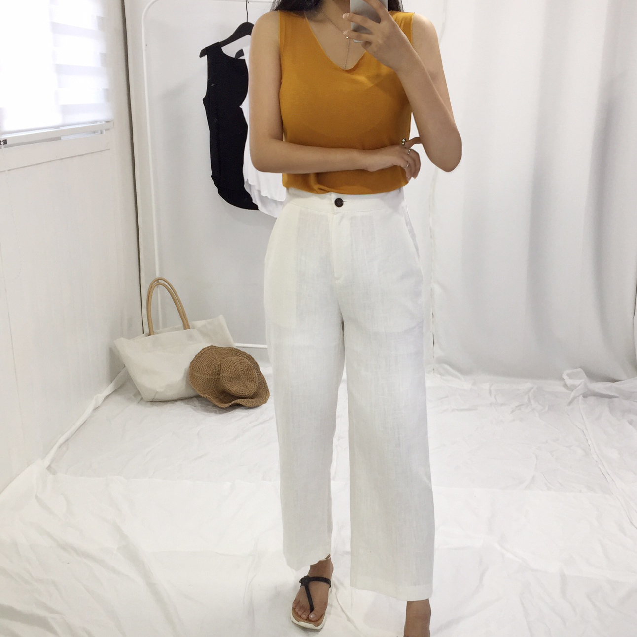 1 + 1 Flying Pussy Pretty slender nose coordinatio