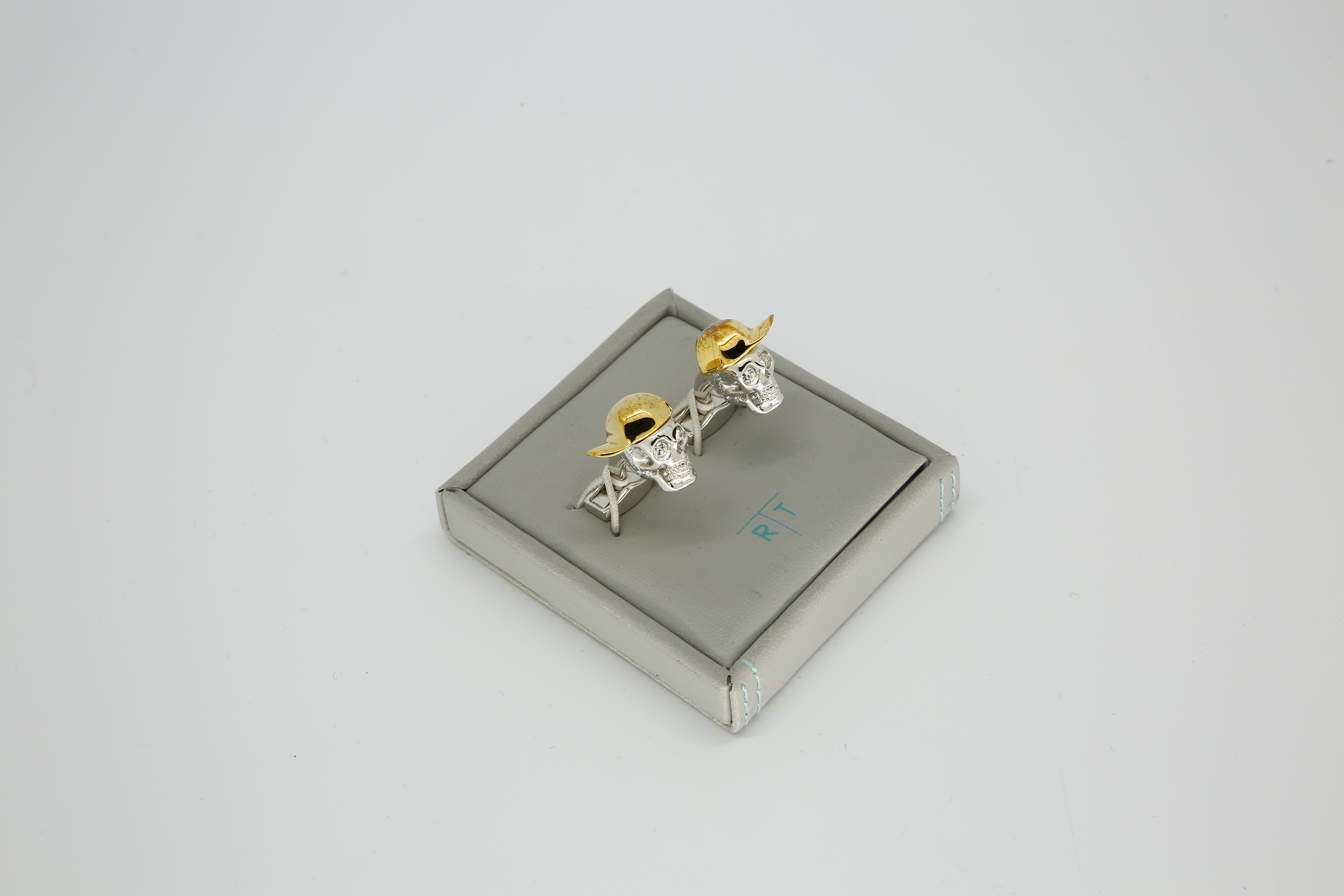 Tateossian British Tateo Xian Silver Skull Cufflin